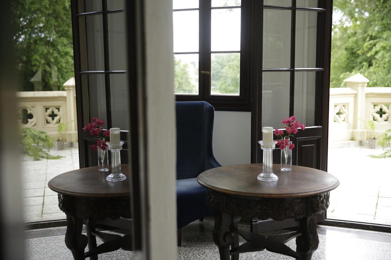 Romantik Hotel Schloss Reichenow Экстерьер фото